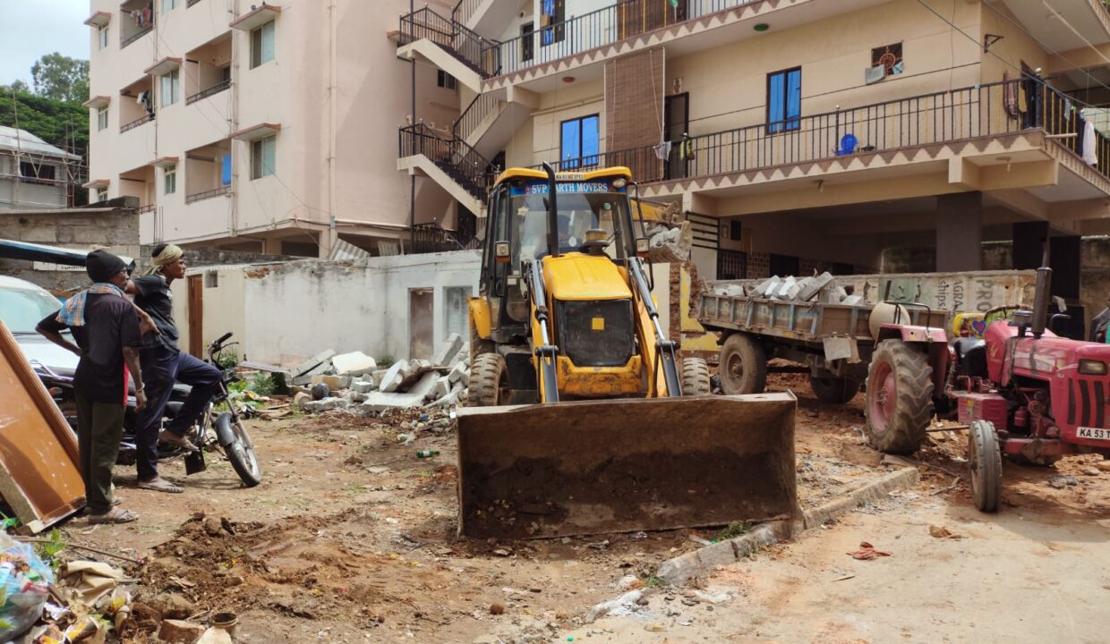 WhatsApp Image 2025-09-30 at 12.04.43 PM (1)