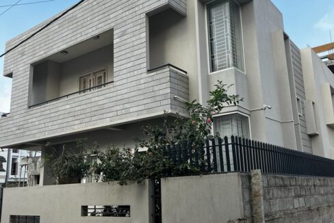 House side elevation