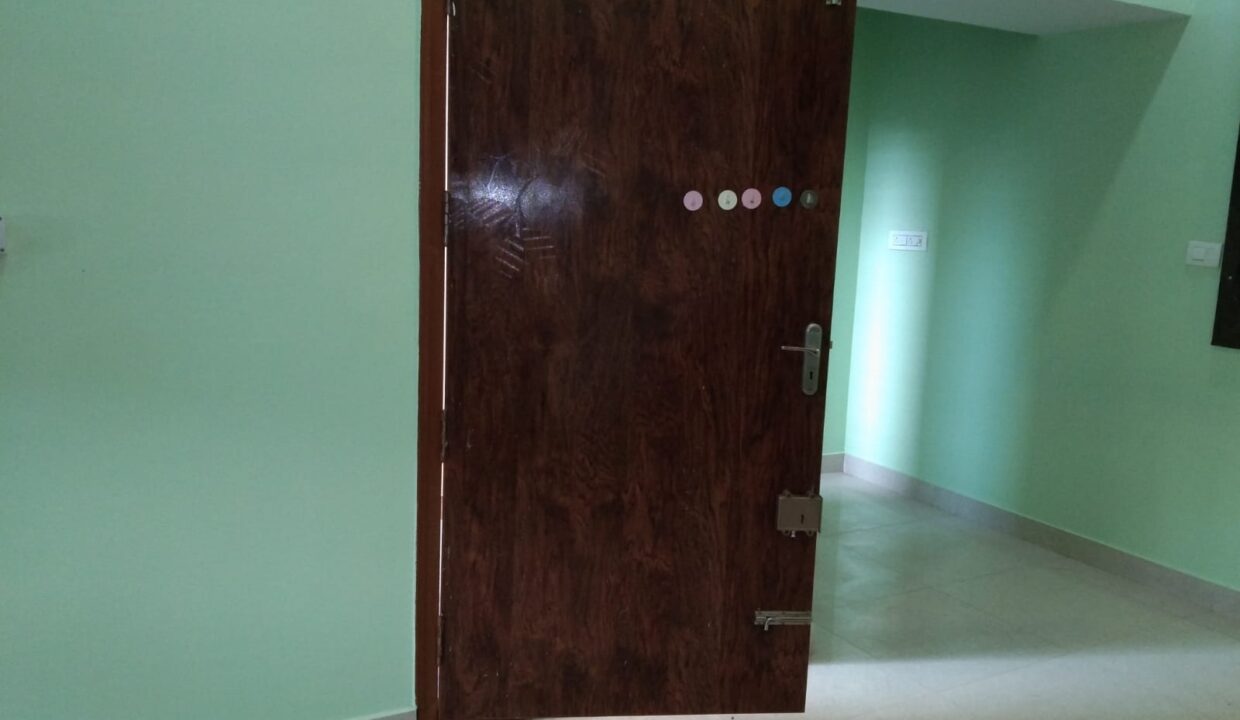 WhatsApp Image 2025-09-10 at 5.28.20 PM (1)