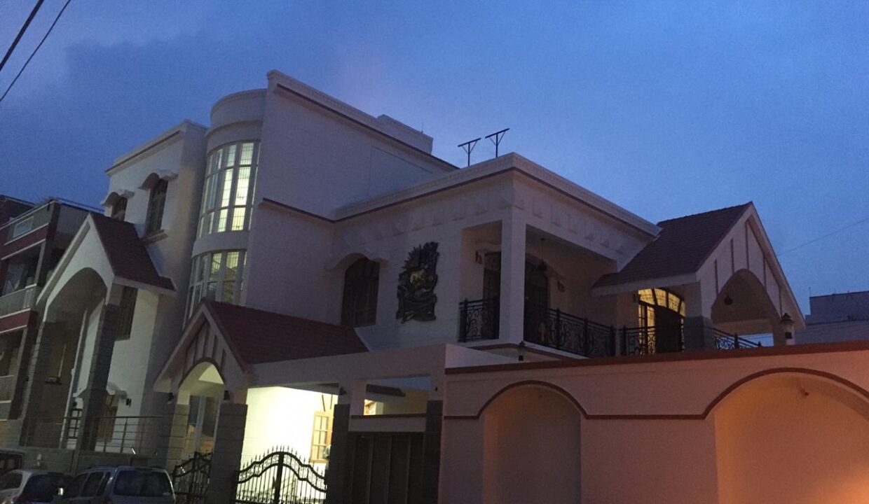 WhatsApp Image 2025-09-30 at 5.59.10 PM (1)