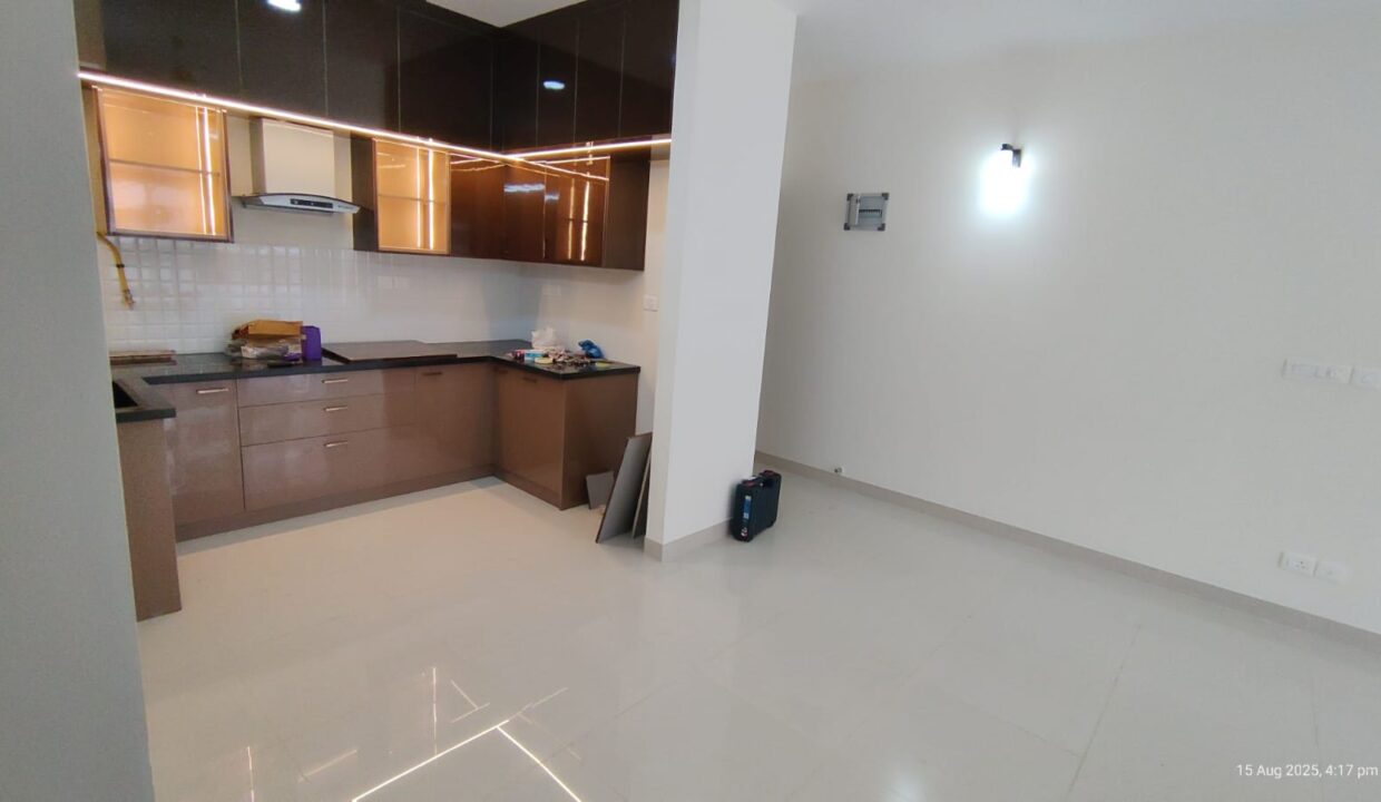 WhatsApp Image 2025-10-03 at 1.33.49 PM (2)