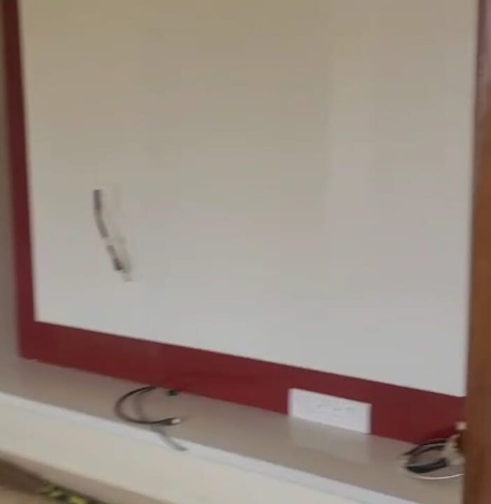 WhatsApp Image 2025-10-03 at 11.00.38 AM (1)