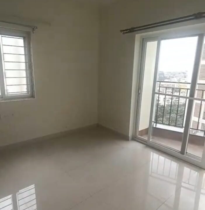 WhatsApp Image 2025-10-14 at 1.44.20 PM (1)