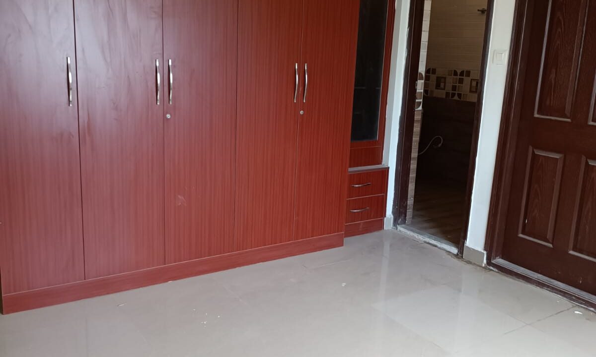 WhatsApp Image 2025-10-15 at 9.44.50 AM (1)