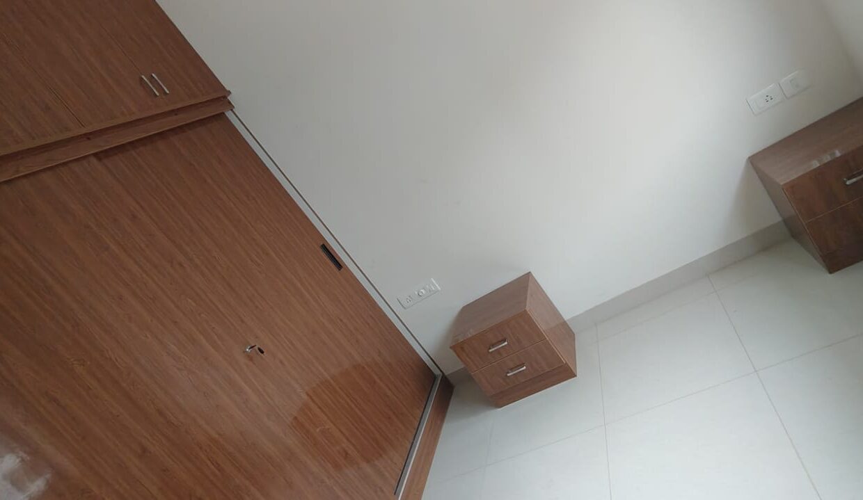 WhatsApp Image 2025-10-24 at 3.01.08 PM (1)