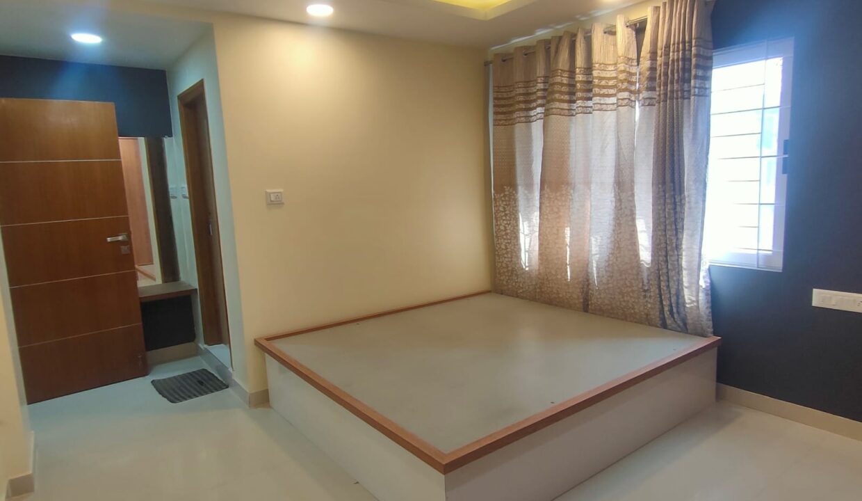 WhatsApp Image 2025-10-24 at 9.39.54 AM (1)