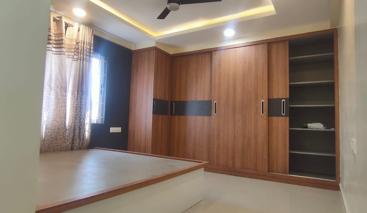 WhatsApp Image 2025-10-24 at 9.39.55 AM (2)