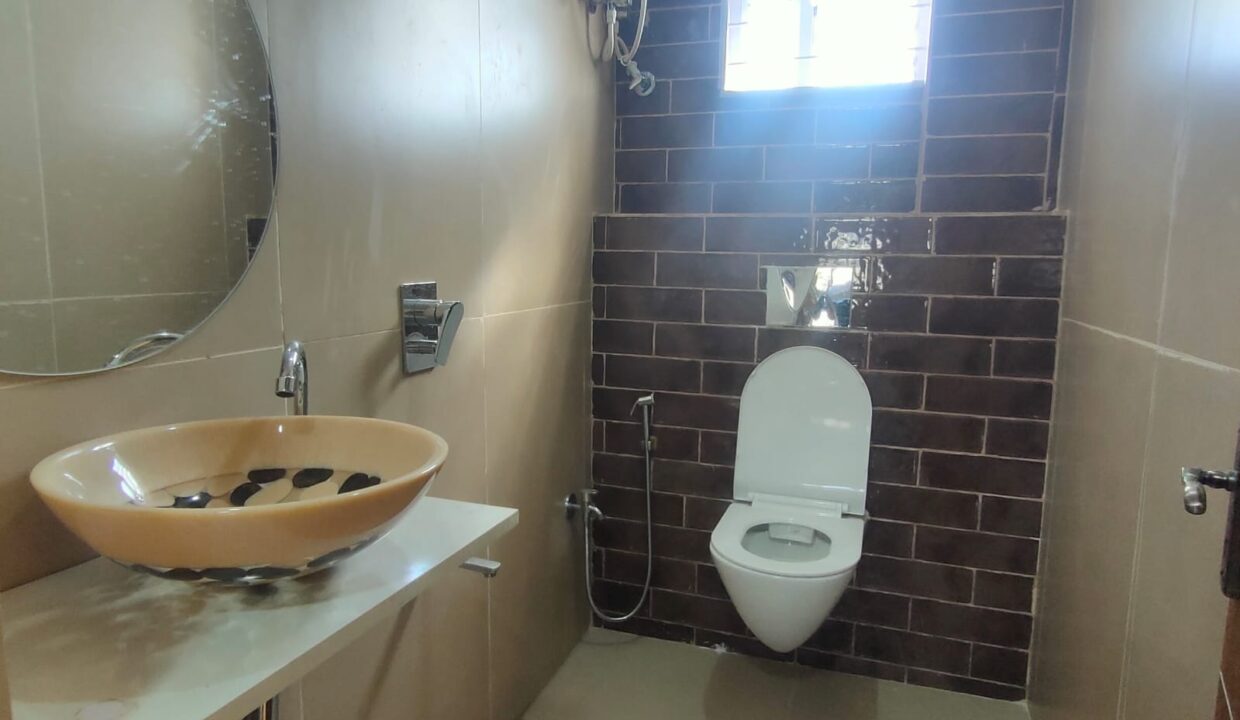 WhatsApp Image 2025-10-24 at 9.39.57 AM