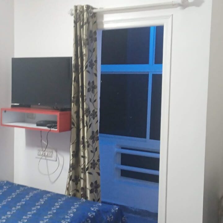 WhatsApp Image 2025-10-25 at 1.49.23 PM (1)