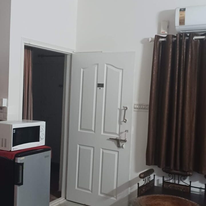 WhatsApp Image 2025-10-25 at 1.49.24 PM (1)