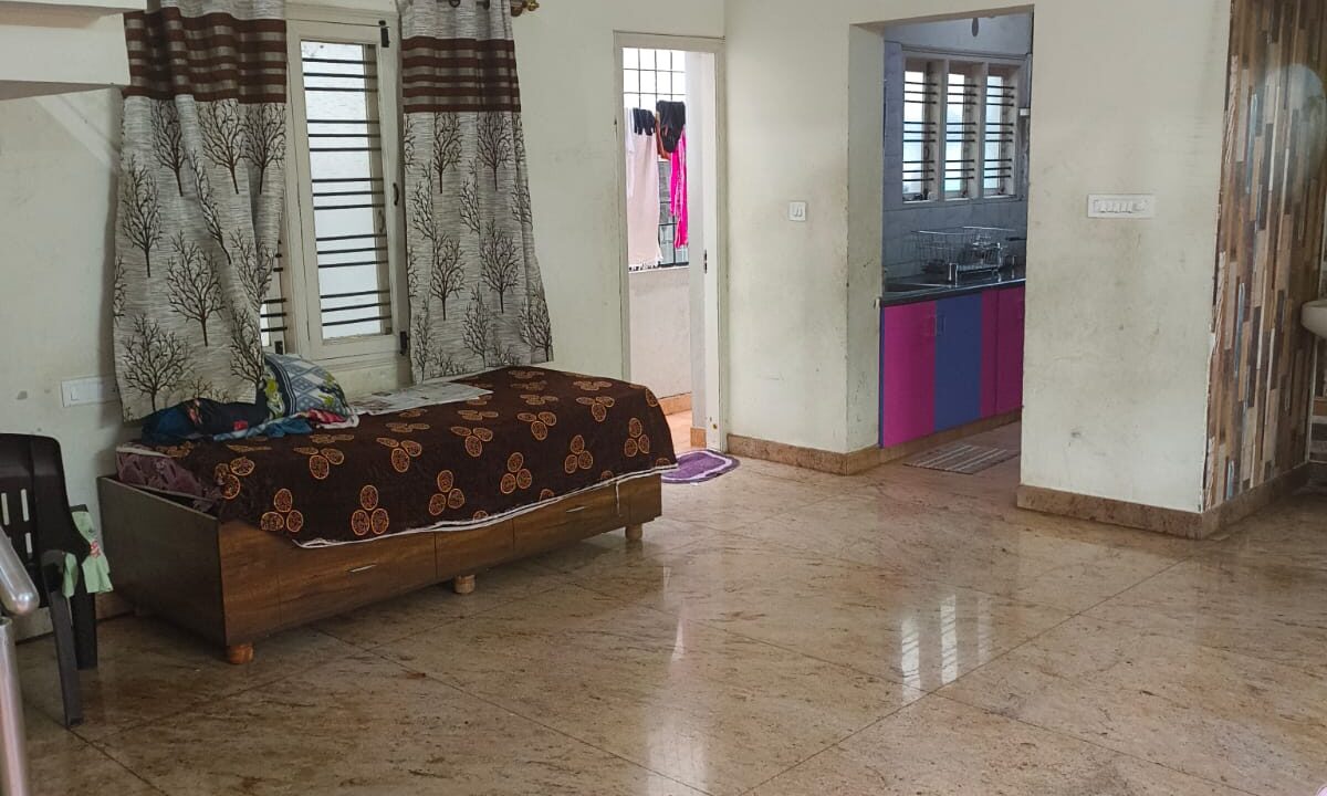 WhatsApp Image 2025-10-25 at 10.00.09 PM (1)