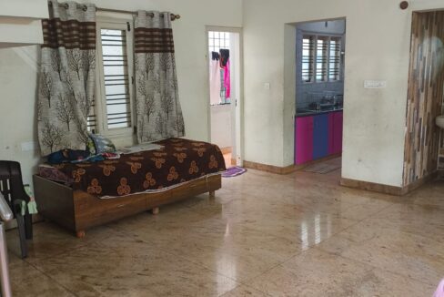 WhatsApp Image 2025-10-25 at 10.00.09 PM (1)