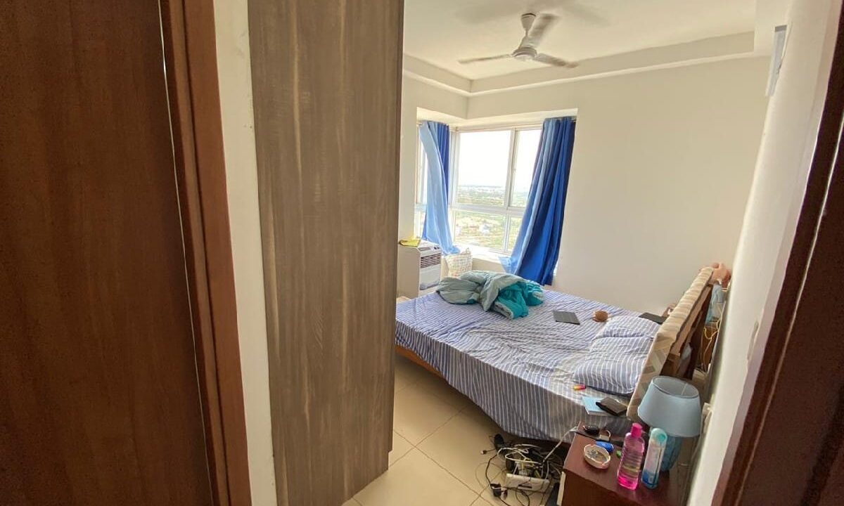 WhatsApp Image 2025-10-25 at 4.04.02 PM (1)