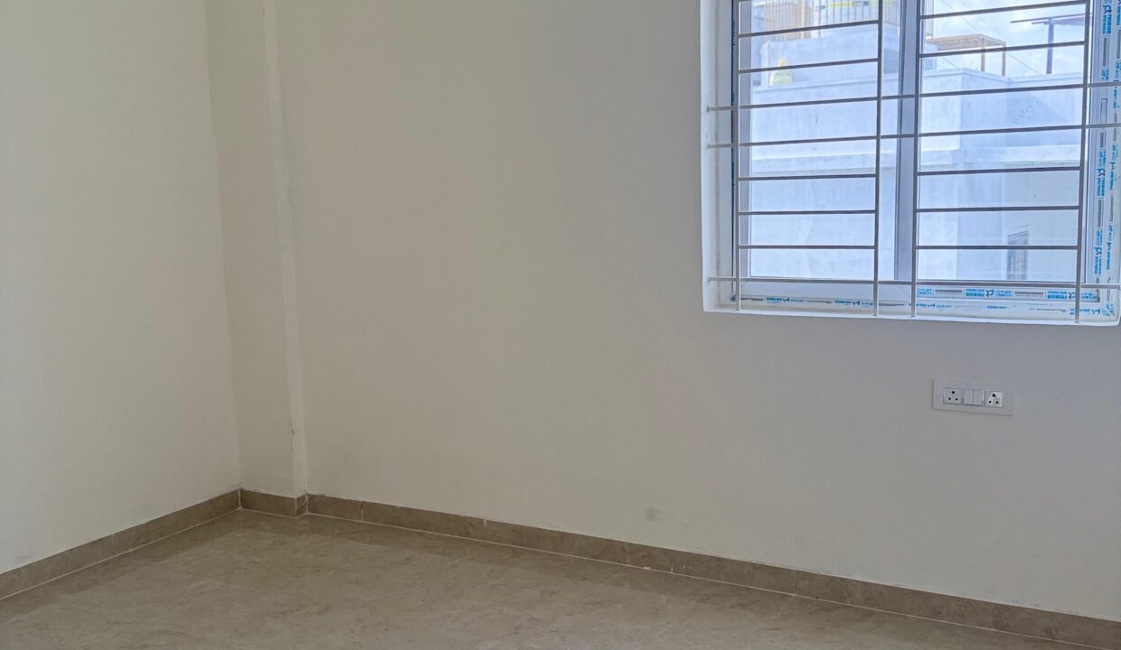 WhatsApp Image 2025-10-25 at 9.17.17 PM (1)