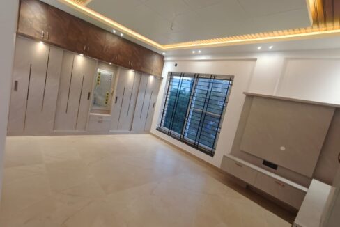 WhatsApp Image 2025-10-28 at 8.17.49 PM (1)