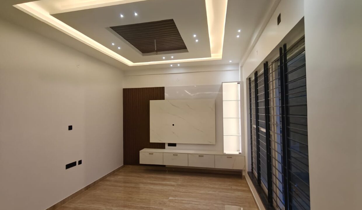 WhatsApp Image 2025-10-28 at 8.17.54 PM (1)