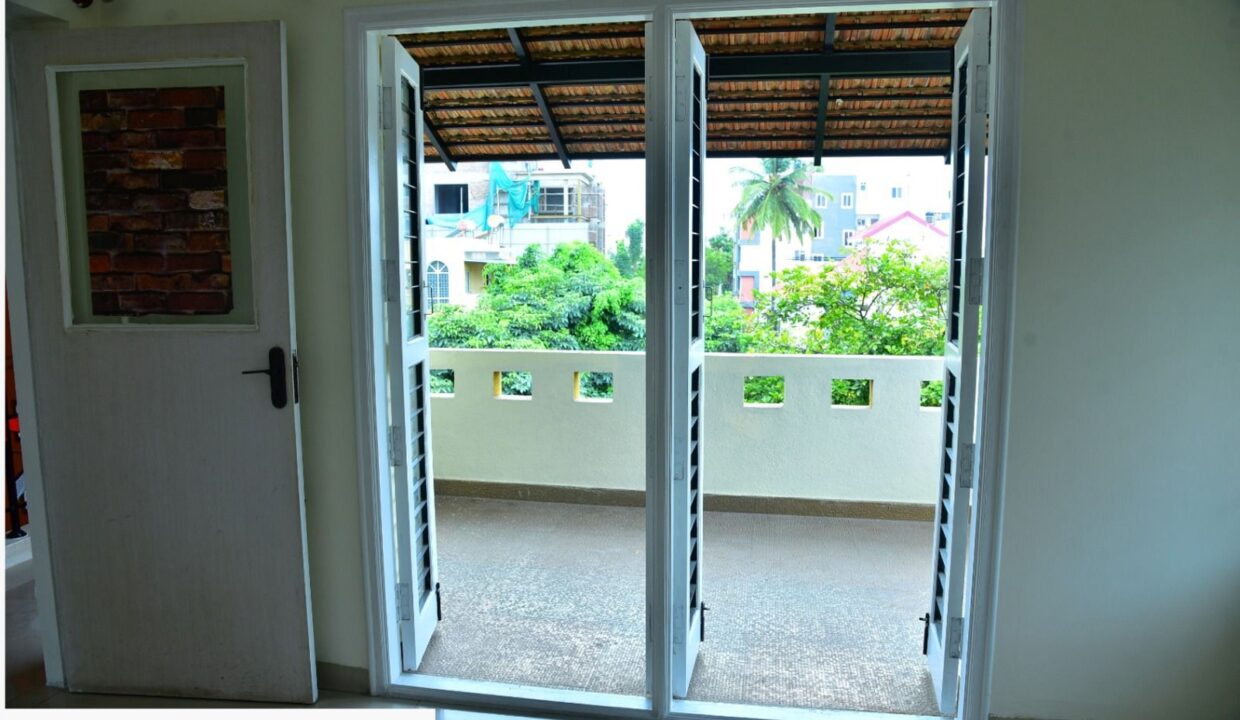 WhatsApp Image 2025-10-29 at 9.06.30 PM