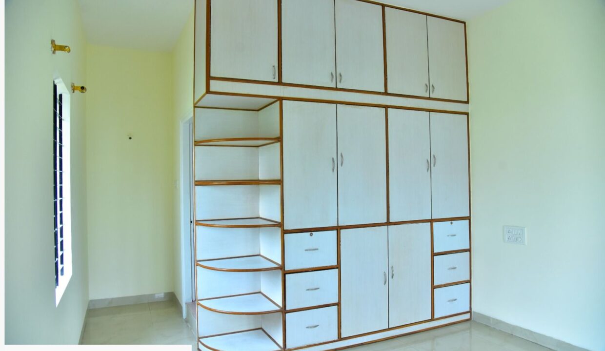 WhatsApp Image 2025-10-29 at 9.06.34 PM