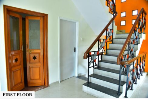 WhatsApp Image 2025-10-29 at 9.06.36 PM (1)