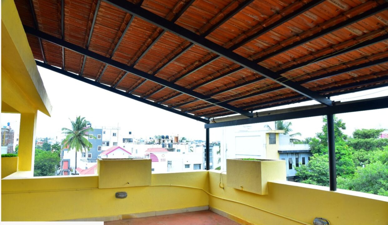 WhatsApp Image 2025-10-29 at 9.06.37 PM (1)