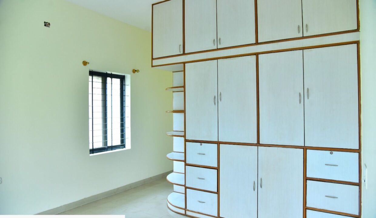 WhatsApp Image 2025-10-29 at 9.06.40 PM (1)