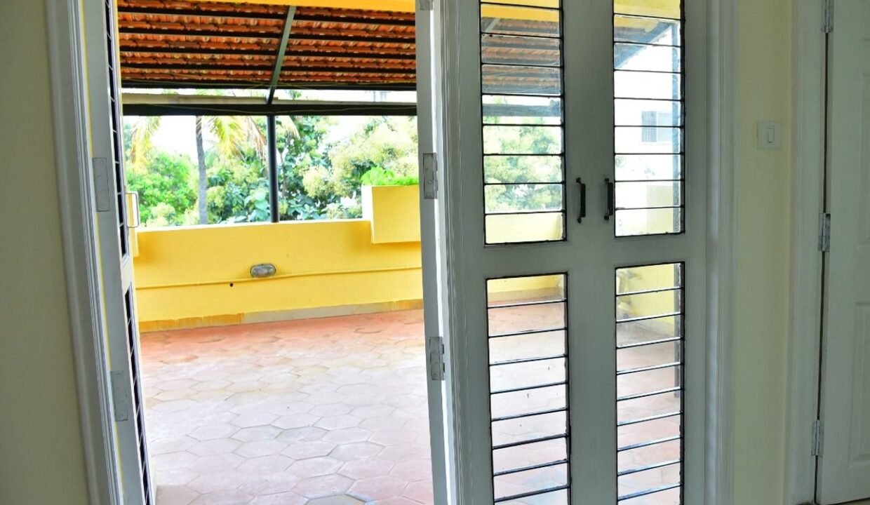 WhatsApp Image 2025-10-29 at 9.06.42 PM