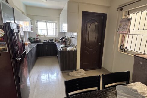 1135B823-5B4B-4691-B274-F6A4FB34560A