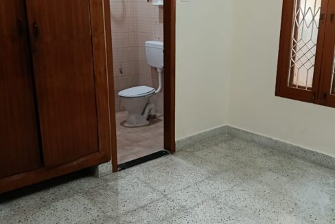 27f20009-4d5b-487c-a152-3a4ee5a9ea8d