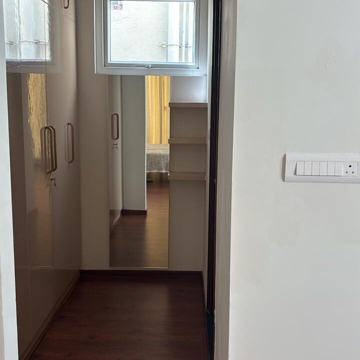 2b5e164f-9a8e-4c34-afc5-a19e715a5eb0