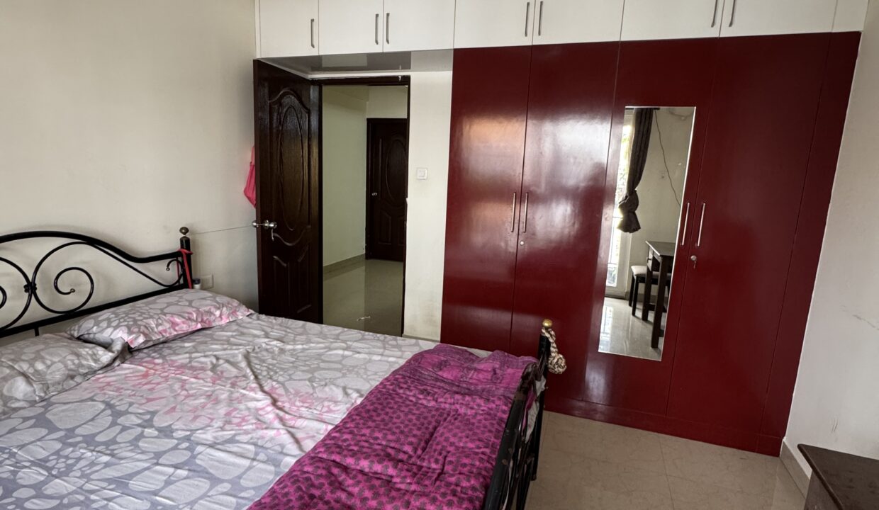 8F242496-E705-4606-B284-DD3000BD3F77