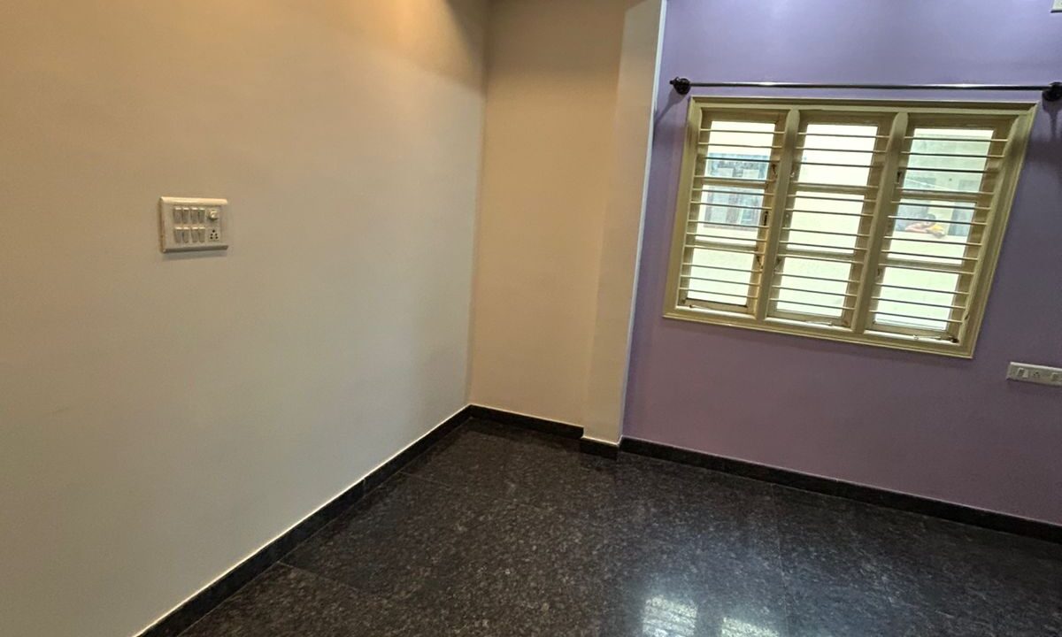 WhatsApp Image 2025-10-27 at 9.17.17 PM (1)