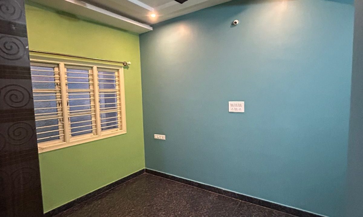 WhatsApp Image 2025-10-27 at 9.17.23 PM (1)