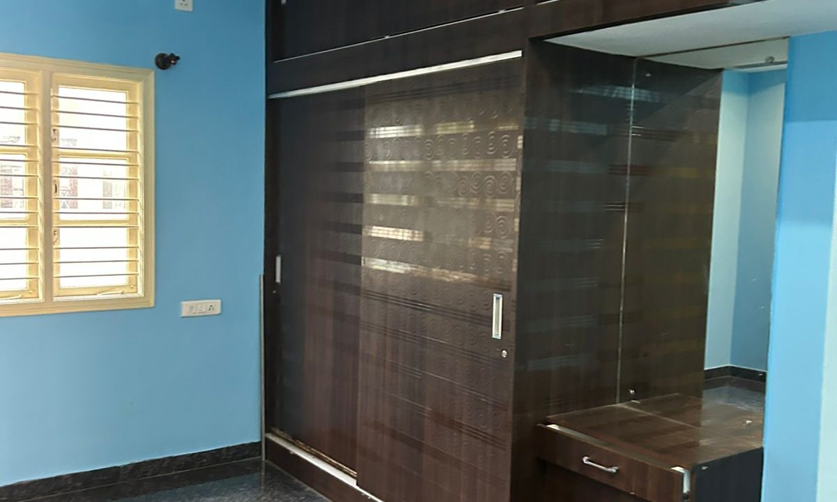 WhatsApp Image 2025-10-27 at 9.17.24 PM (2)