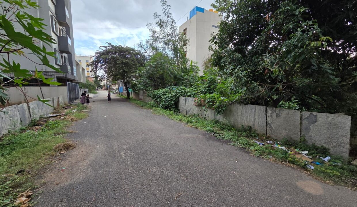 WhatsApp Image 2025-10-31 at 10.01.25 PM (1)