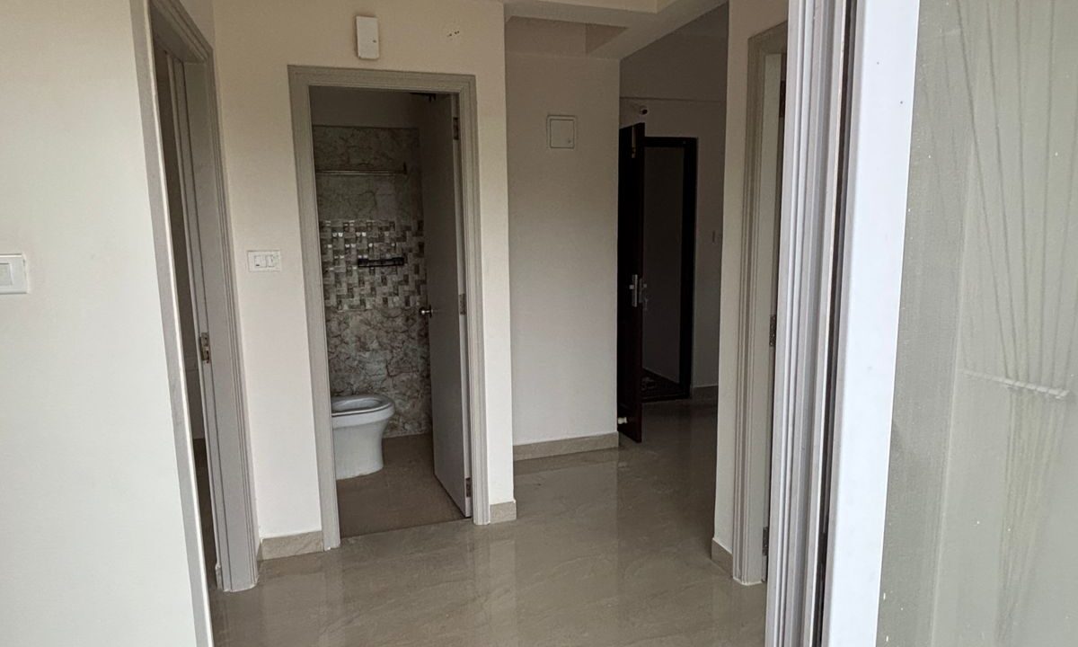 WhatsApp Image 2025-10-31 at 8.02.50 PM