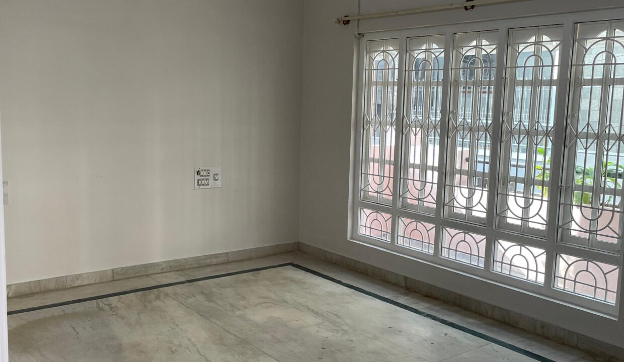 WhatsApp Image 2025-11-03 at 4.19.56 PM (2)