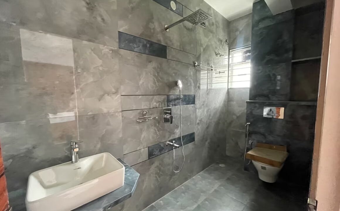 WhatsApp Image 2025-11-04 at 12.26.28 PM (8)