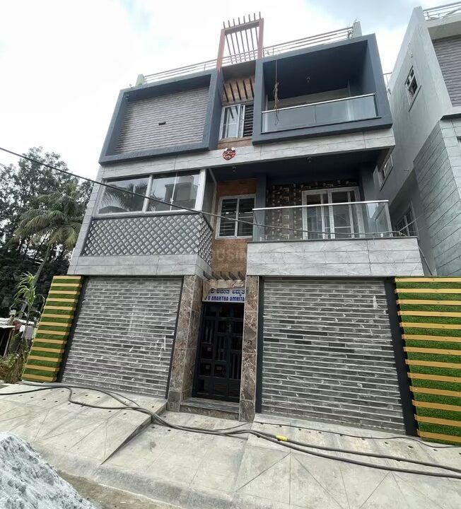 WhatsApp Image 2025-11-04 at 12.27.46 PM (4)