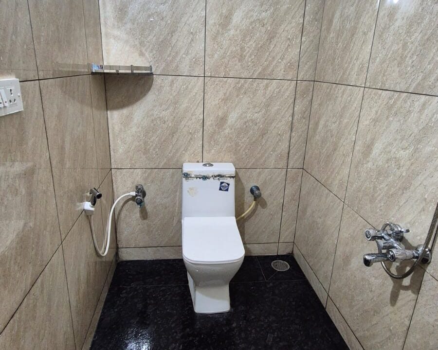 WhatsApp Image 2025-11-04 at 7.49.31 PM (1)