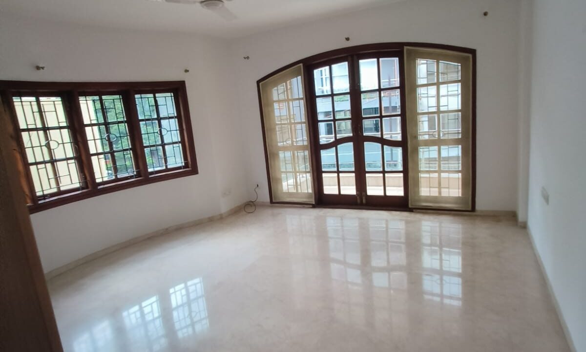 WhatsApp Image 2025-11-04 at 8.24.06 PM (1)