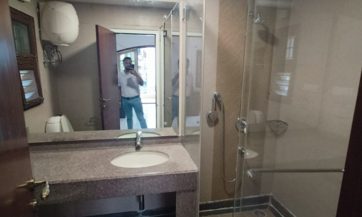 WhatsApp Image 2025-11-04 at 8.24.07 PM (1)