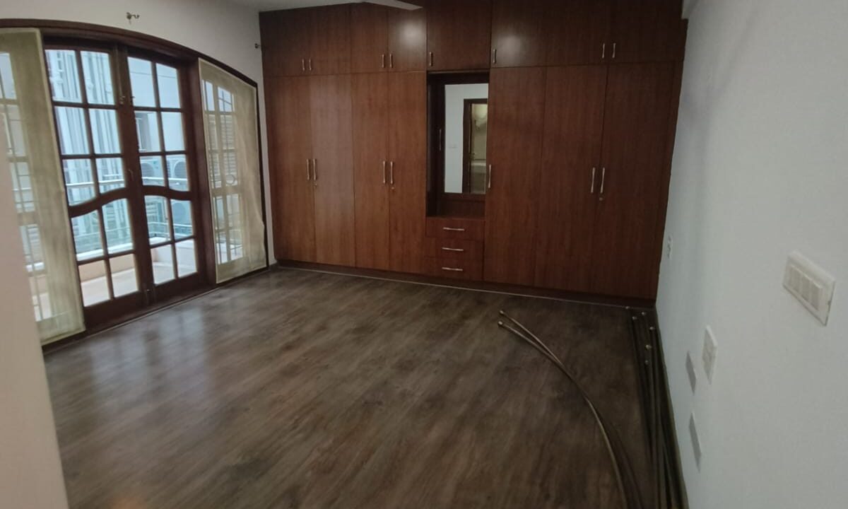 WhatsApp Image 2025-11-04 at 8.24.09 PM