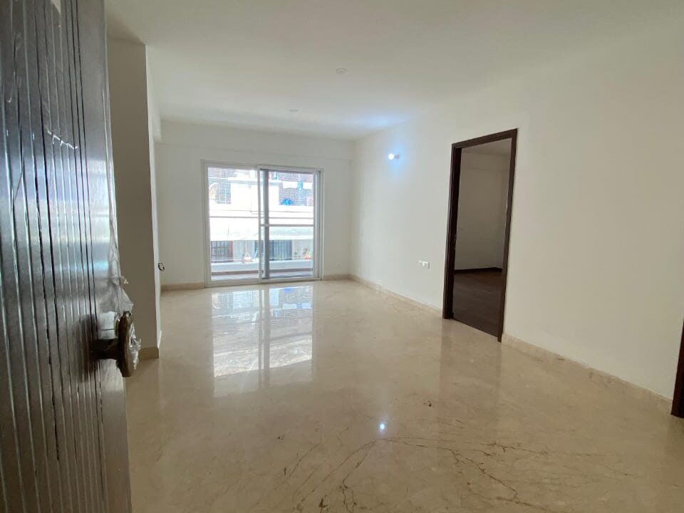 WhatsApp Image 2025-11-05 at 10.40.37 PM (2)