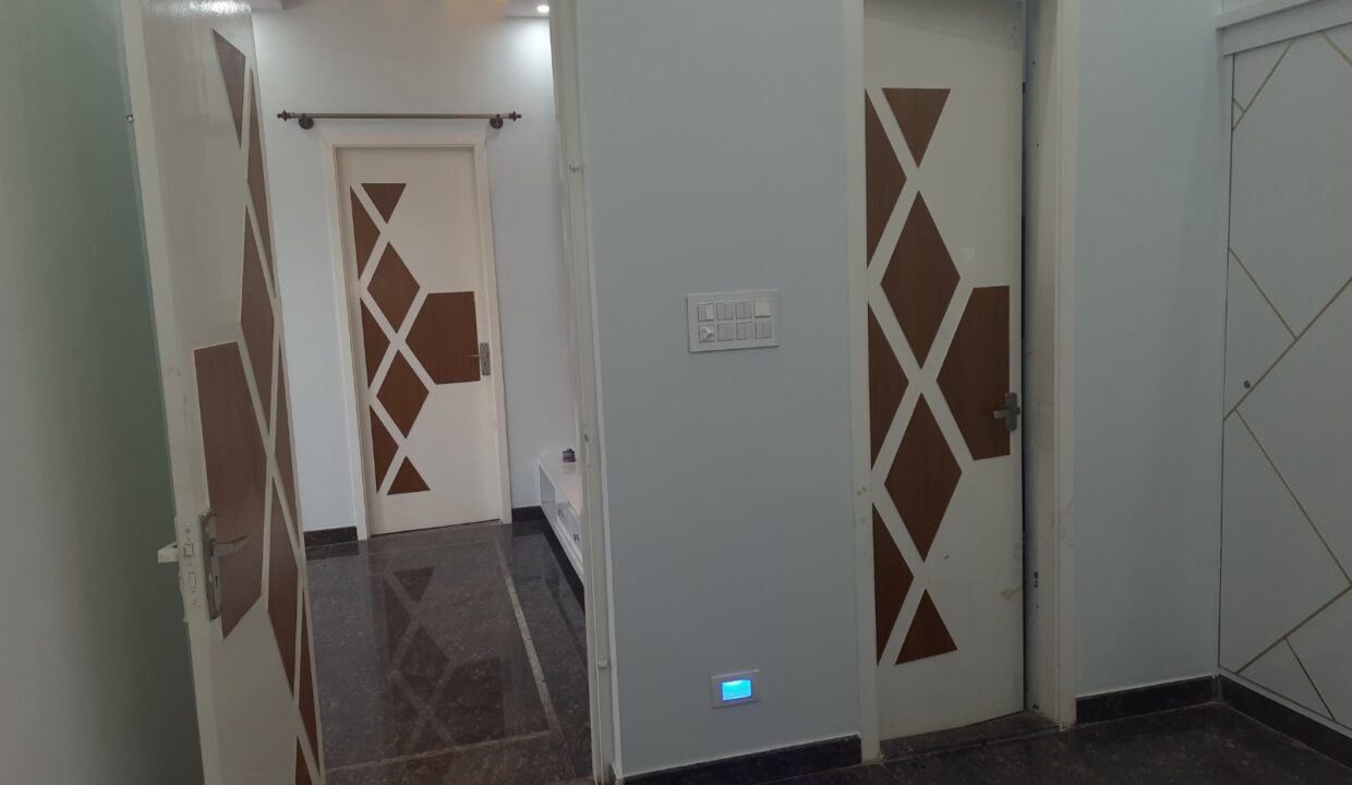 WhatsApp Image 2025-11-05 at 3.30.02 PM (1)