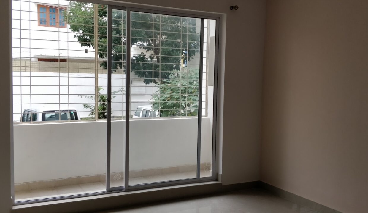 WhatsApp Image 2025-11-05 at 5.05.17 AM