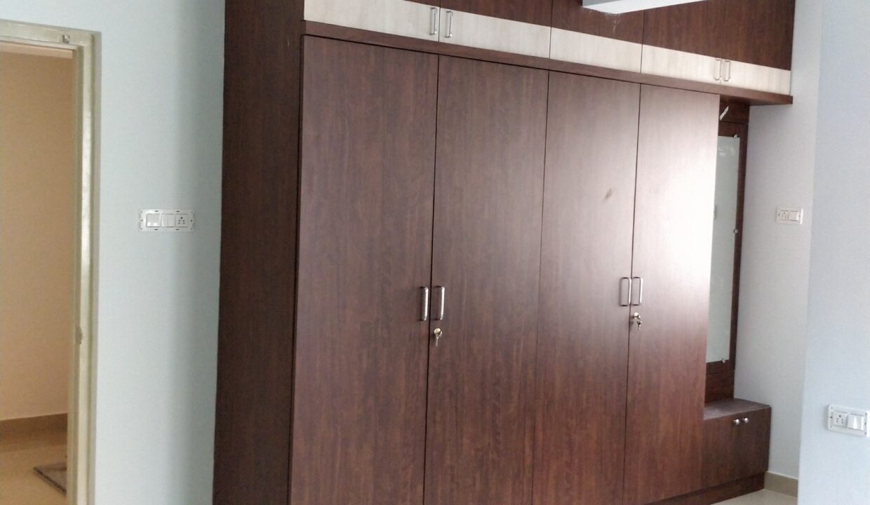 WhatsApp Image 2025-11-05 at 5.05.19 AM (1)