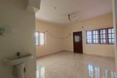 WhatsApp Image 2025-11-05 at 7.08.04 PM (1)