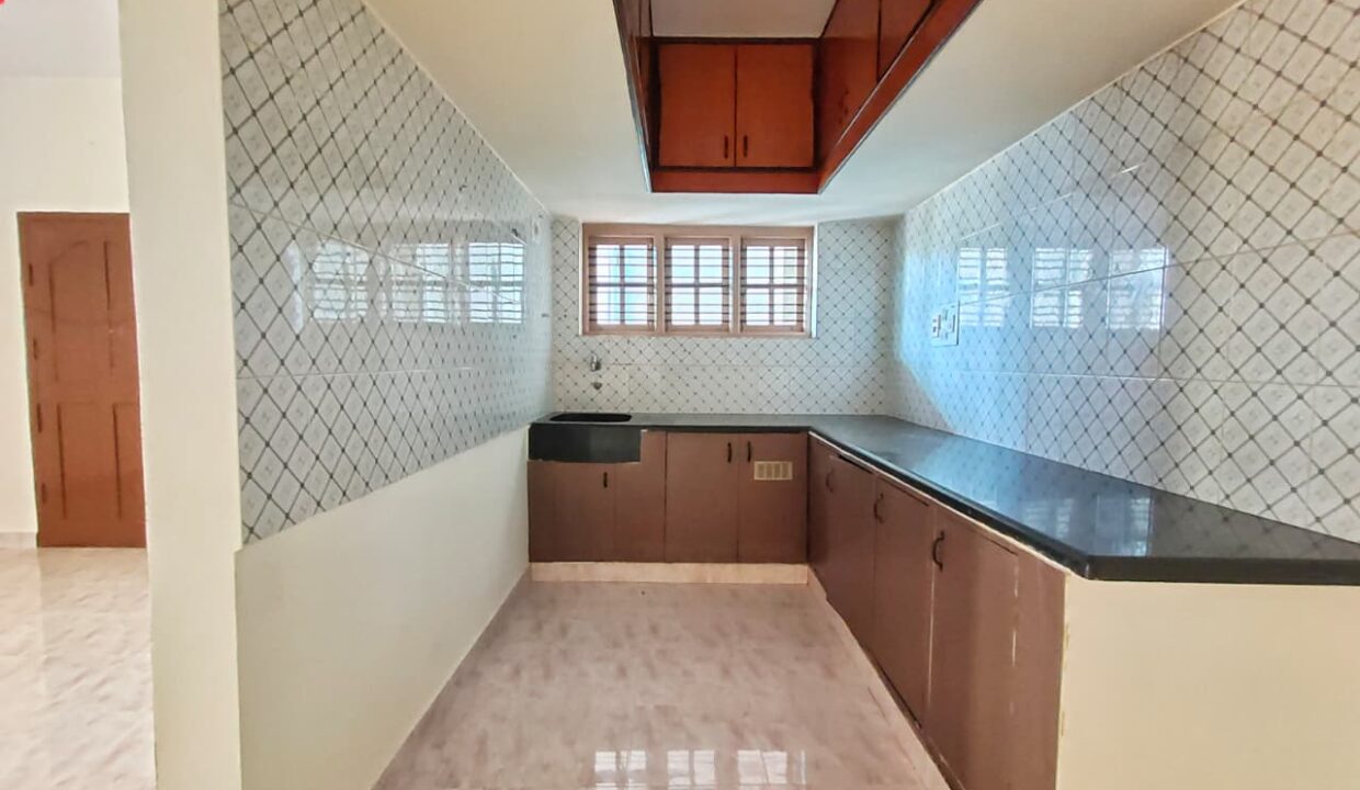 WhatsApp Image 2025-11-05 at 7.08.06 PM (2)