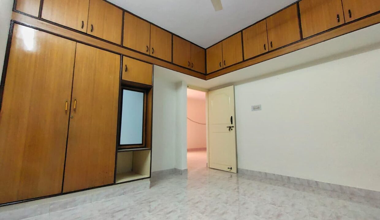 WhatsApp Image 2025-11-05 at 7.08.07 PM (1)