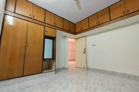 WhatsApp Image 2025-11-05 at 7.08.07 PM (1)